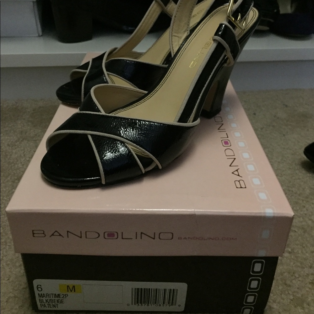 🔵 Donated 🔵Bandolino Maritime